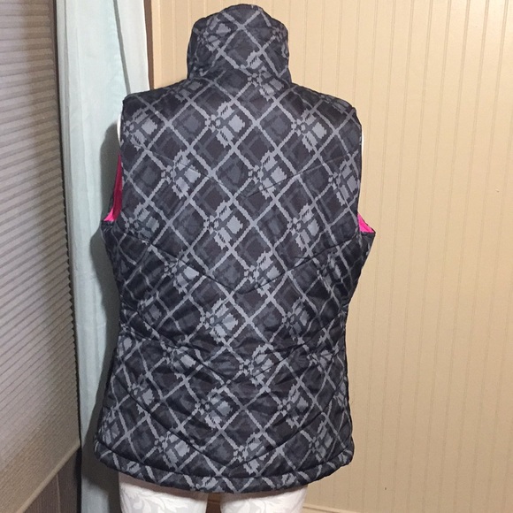 Fox puffy vest hot pink reversible to black - Picture 6 of 10